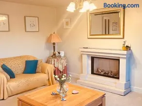 Tilly Cottage - overlooking Pendle Hill - Image 3