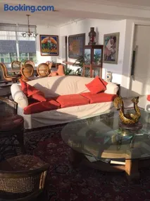 Extraordinary Seafront Apartment - Image 2