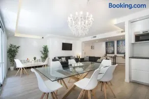 Stylish *NEW* Apartment in Alicante w/ 4 bedrooms - Image 1