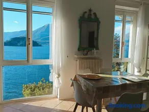 Camilla House - Image 2