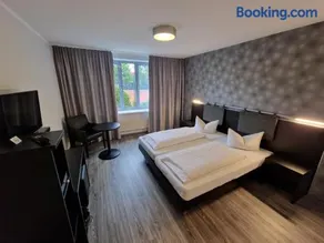 Nordic Avantage Hotel - Image 2