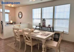 Perfect 5 Star Beach Block with Hot Tub - Image 4