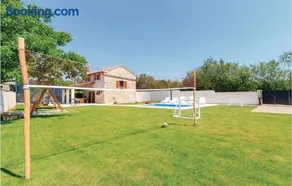 Two-Bedroom Holiday Home 0 In Filipana - Image 5