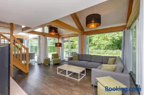 Zonnedorp 23 Zeeland Huis Renesse: Luxury Beach Holiday Close to North Sea - Image 1