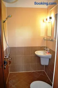 Sichanova Guest House - Image 3