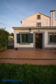 Casa con finca cerca de playas - Image 1