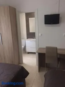 Hotel Venta Nueva - Image 1