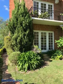 East Melbourne City Studio - Amazing Location & Sunny Charm - Image 1