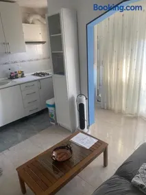 3 BDRM APART NEAR THE SEA! GREAT FOR KIDS! - Image 3