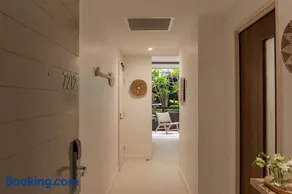 Coastal Zen Suite - Image 1