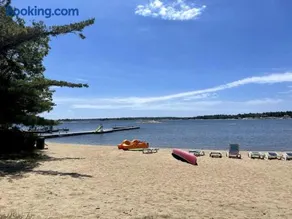 Renovated 3-Bedroom Cottage in Georgian Bay #12 - Image 4