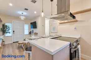 Casa Bellini Modern 3br W Bbq -10 Mins To Beac - Image 2