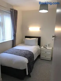 The Bell Hotel - Image 3