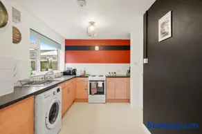 Mundy Avenue, Long Stay Disc, Parking, Wifi - Image 4