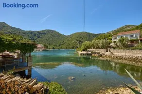 Studio Dolores-apartment by the sea - Image 2
