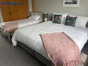 Ivy Guesthouse - Image 3