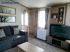 Dennys Holiday Home Pet Free - Image 4