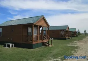 Lakeside Motel, Cabins and RV - Image 2