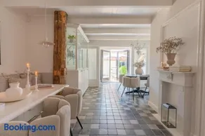 Chez Lindy Country Guesthouse - Image 4