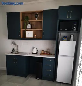 10 Jock Meiring Guesthouse Unit 2 - Image 1