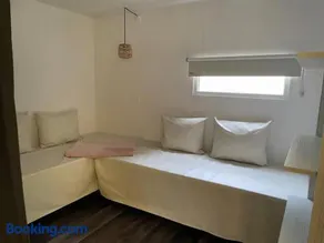 Cozy Coco Sweet Glamping Tent for 4 - Image 3