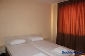 Hotel Sapphire - Image 2