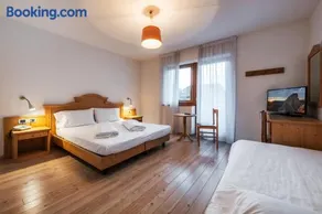 Hotel Europa - Image 3