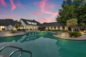 Casa Marigold ATX - Cozy Stay - Near DT & Airport - Image 1