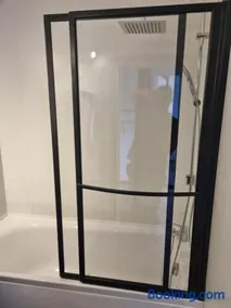 Bel appartement 2 chambres ,résidence privée - Image 2