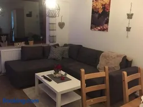 Appartement avec internet haut débit, terrasse et barbecue | Vue jardin - Image 5
