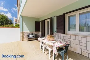 Intera Casa Ad Uso Esclusivo Con 3 Camere 2 Bagni Giardino Wifi Parcheggio Lavatrice Microonde Barbecue Macchina Caffe - Image 2