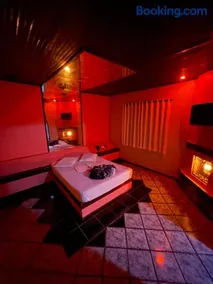 Free Way Motel - Image 4