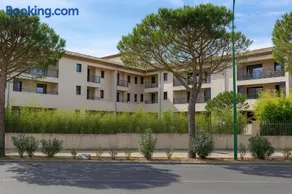 Appartement avec parking en centre ville d'Uzès - Image 1