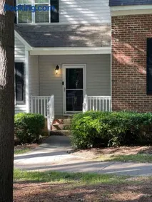 Simple Elegant Townhouse DT Raleigh NCSU - Image 2