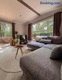 Atara Abode - Chalet voor 4 personen bij De Hoge Veluwe met tuin - Image 3