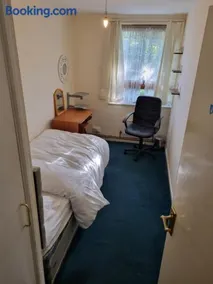 6 Greville Court - Image 3