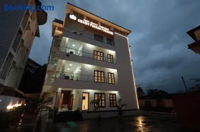 Swami Prasad Paradise hotel - Image 1