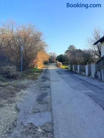 Country House Family Basement Apartment, Parking, 5km from Tulln - Image 4