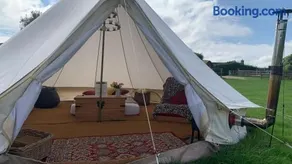 Home Farm Radnage 2 Glamping Bell Tent, with Log Burner and Fire Pit - Image 5