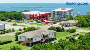 Watermen's Cabana 1C - 3-Bed, 2-Bath Apartment - Walk To BEACH Access & PET Friendly! - Image 2