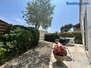 Maison proche plage à La Cotinière avec jardin et parking - Image 1