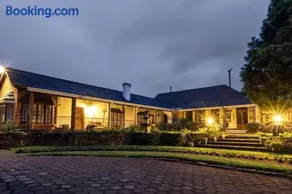 The Oaks Hotel - Image 5