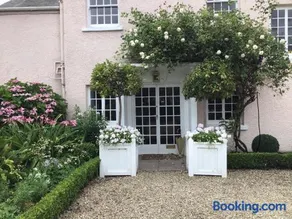 Newton Cottage - Image 2