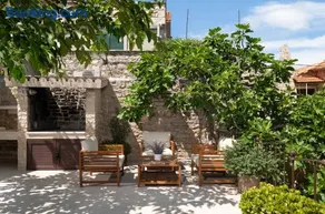 Heritage house Dvor - Image 5