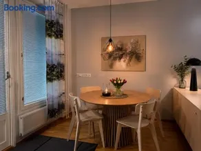 Kraatterin Helmi Suite Resort Premium-Luxus 1107 - Image 1