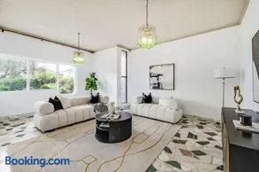 Comfortable House-shared accommodation - Image 1