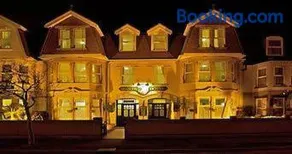 All Seasons Lodge Hotel - Image 1