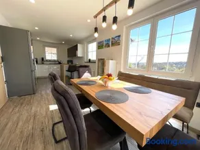 Chill Hill House - Image 4