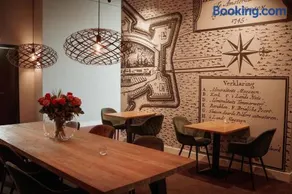 Boutique Hotel De Oude Veste - Image 5