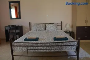 Lotus Sea View Studio Apartment 2 - Image 1